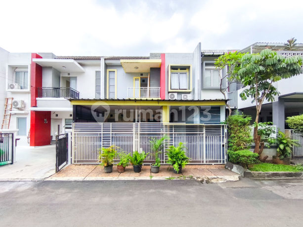 Rumah Terawat 15 Menit ke Terminal Bus Ciledug LT 120 Siap Huni J42760