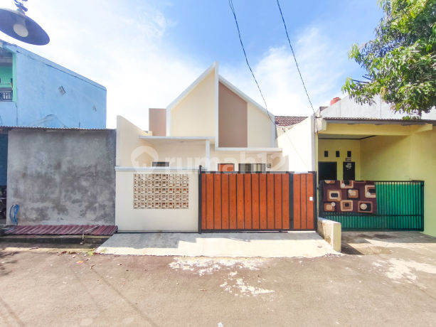 Rumah Cantik 8 menit ke Stasiun Cisauk 1 Lantai Hadap Utara J39017 Rumah Cantik 8 menit ke Stasiun Cisauk 1 Lantai Hadap Utara J39017