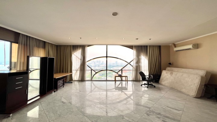 Dijual Apartemen Simprug Indah Penthouse, 3 Bedroom