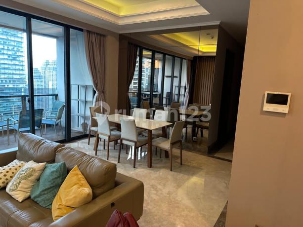 District 8 Senopati 3 BR Fully Furnished Rc119