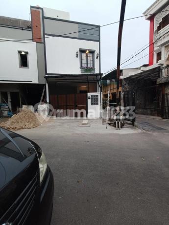 (kpr) Rumah 2lantai Cempaka Putih Akses 3 Mobil Besar