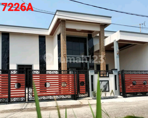 Rumah Hook Cantik Mewah Siap Huni Depan Taman Dekat Pos 