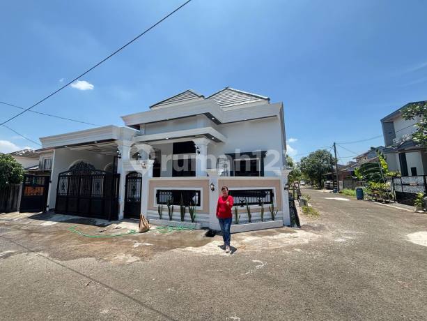 Rumah Megah Mewah Cantik Modern Posisi Hook di Citra Indah City
