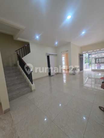 Rumah D Sumarecon Gading Serpong Cluster Darwin SHM