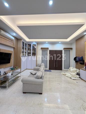 Termurah 10X20 Fulfurnish 2,5Lantai, Selatan Termurah 10X20 Fulfurnish 2,5Lantai, Selatan