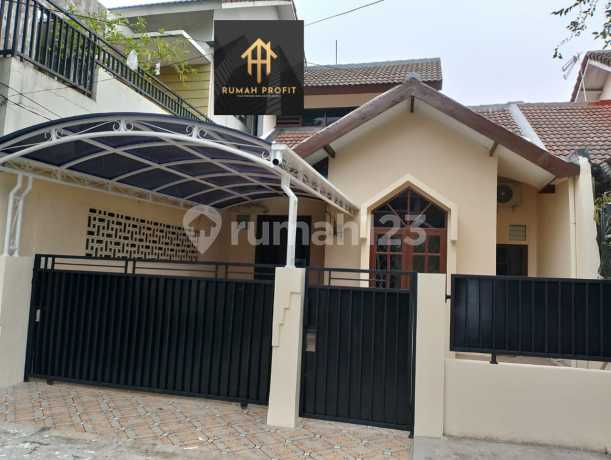 For Sale Cheap 1-Story House in Mahkota Mas Tangerang For Sale Cheap 1-Story House in Mahkota Mas Tangerang