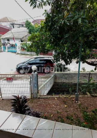 Dijual Rumah Lama Hitung Tanah Dalam Komplek di Jatibening Bekasi