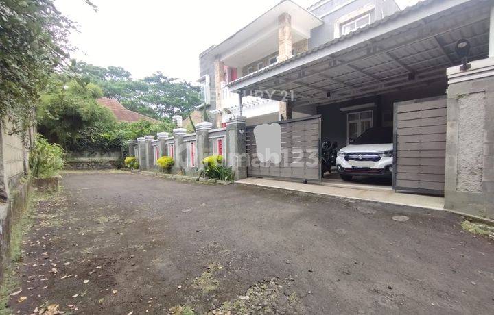 Rumah Mewah Dengan Kolam Renang Di Baranangsiang Indah Bogor