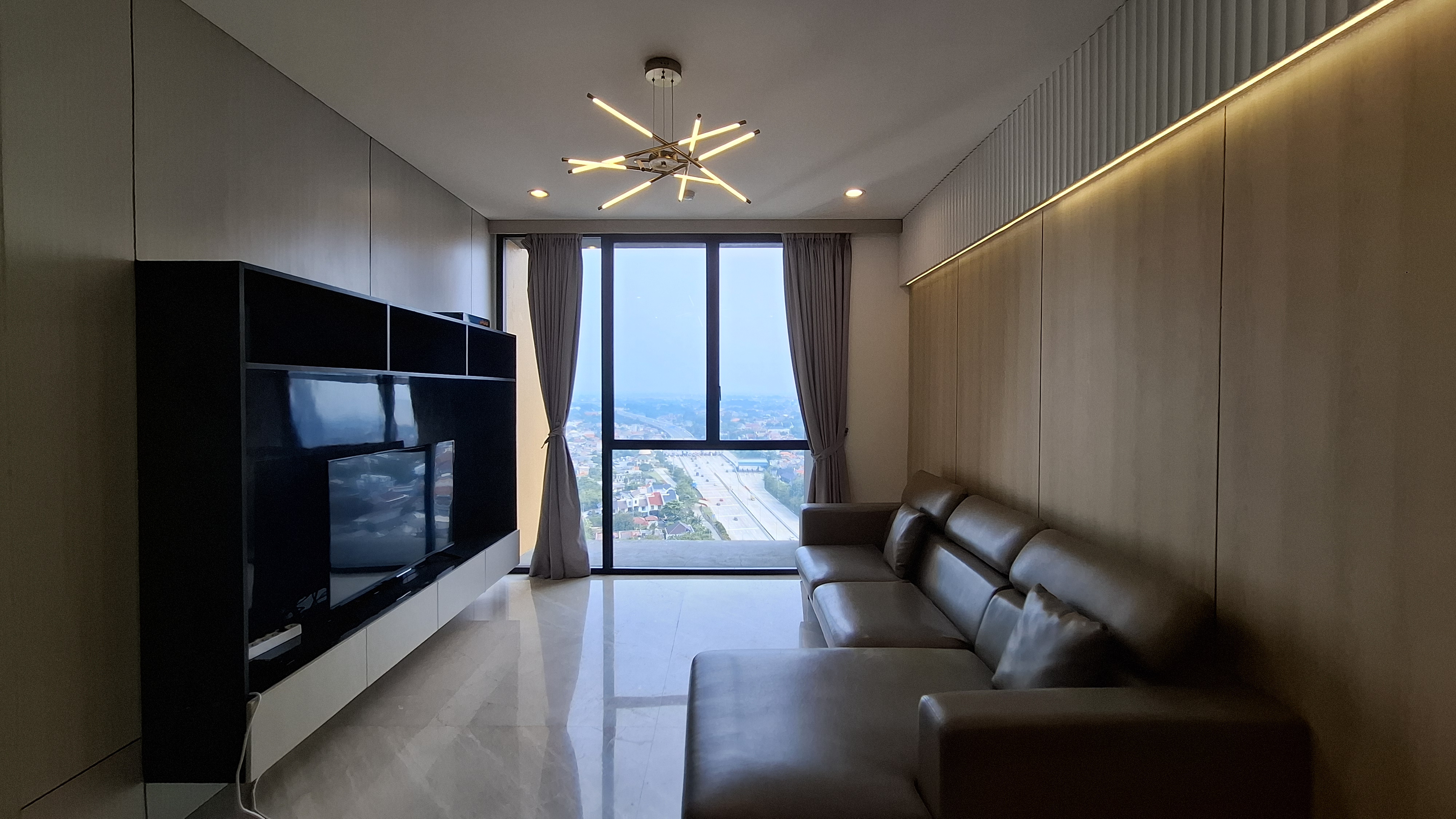 Apartemen Izzara 2BR Furnished View Tol Simatupang