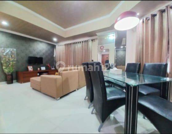 Jual atau Sewa Apartemen Royal Mediterania Garden, Unit Khusus Jarang Ada, 2 BR, Furnished, Tanjung Duren, Grogol Petamburan, Jakarta Barat