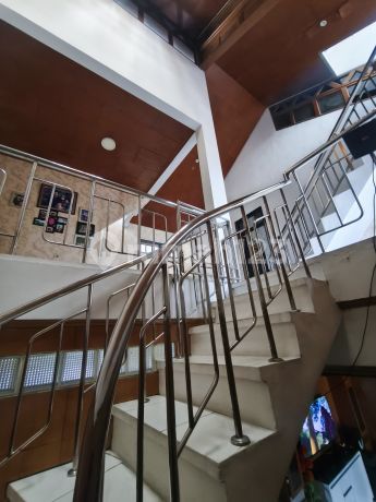 For Sale: 2.5-Story House in Taman Cibaduyut Indah For Sale: 2.5-Story House in Taman Cibaduyut Indah