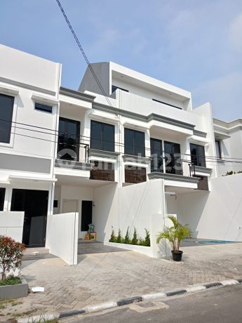 Di Rumah Mewah Dan Modern Dekat Degan Tol Cempaka Putih Jakarta Pusat Di Rumah Mewah Dan Modern Dekat Degan Tol Cempaka Putih Jakarta Pusat