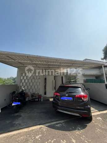 For Sale Nice House in Cigadung Cluster Strategic Location One Gate