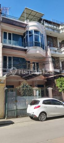 DIJUAL RUMAH DI TAMAN HARAPAN INDAH, JELAMBAR, JAKARTA BARAT DIJUAL RUMAH DI TAMAN HARAPAN INDAH, JELAMBAR, JAKARTA BARAT