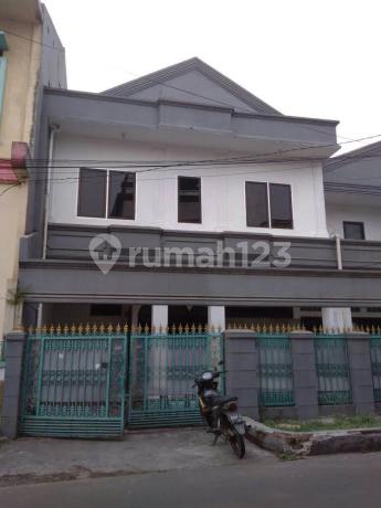 Rumah Lama Hitung Tanah di Kebon Baru Tebet, Potensi Komersial