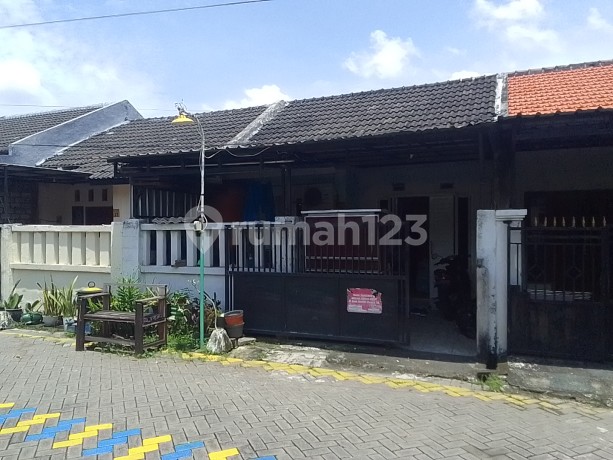 Dijual RUMAH MURAH, HARGA Terjangkau, Perum Puri Asta Kencana Blok D3, Kec. Menganti, Kab. Gresik, Jawa Timur Dijual RUMAH MURAH, HARGA Terjangkau, Perum Puri Asta Kencana Blok D3, Kec. Menganti, Kab. Gresik, Jawa Timur