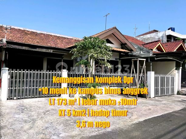 Lokasi Emas! Harga Masih Nego! Rumah Lama 1 Lantai Terawat Lebar 10 Meter Dalam Komplek Bpk Kebon Jeruk Jakarta Barat