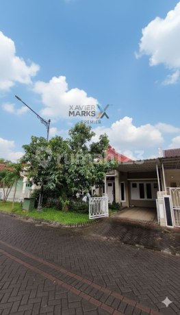 Rumah Minimalis Modern 1 Lantai di Istana Dieng, Kota Malang