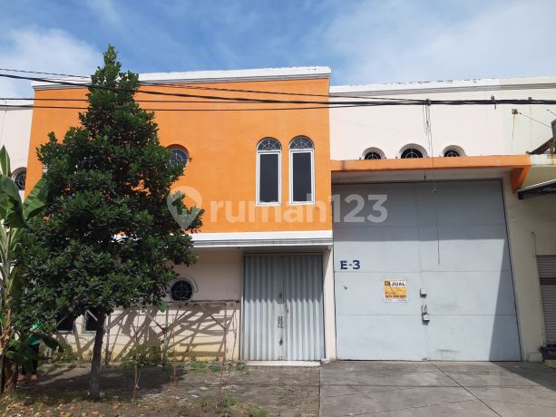 *Warehouse for Rent at BANDARA MAS, behind Soekarno Hatta Airport* *Warehouse for Rent at BANDARA MAS, behind Soekarno Hatta Airport*