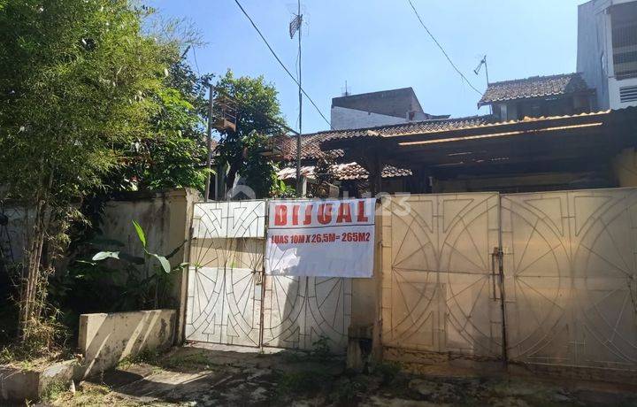 Rumah Tua Terawat area Sukahaji Baru Bandung