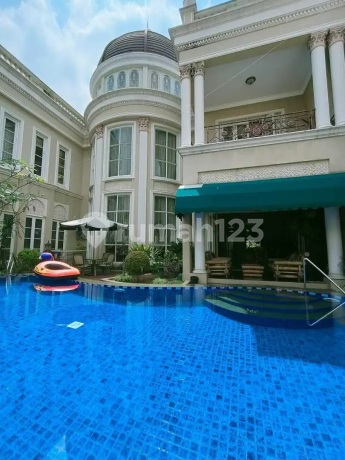 Rumah Taman Duren Sawit: 2 Lt, LT 750 M2, Kolam Renang, Lux, Furnished