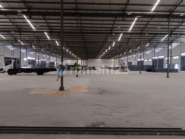 Kosambi Warehouse, Dadap, Land Area 10560 m2, Building Area 7200 m2, New, Can Buy Partially