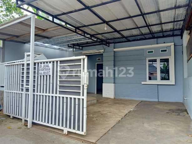 Rumah strategis dijual di Bukit Rivaria