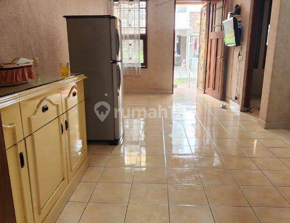 Rumah Taman Parahyangan Sudah Renovasi Semi Furnish
