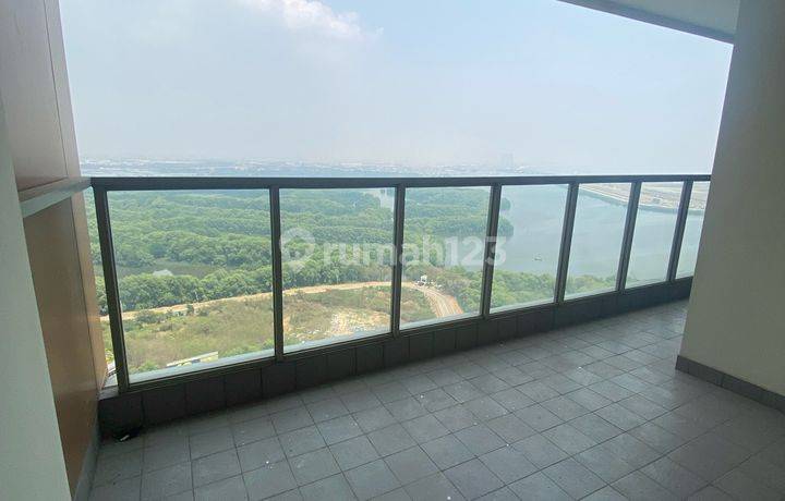 View Laut - Unit Langka Balkon Hoek - Brand New [ Belum Pernah Huni] Gold Coast Apartment Pik Uk.135m / 3br Apartemen 3 Kamar Tidur Semi Furnished Bagus