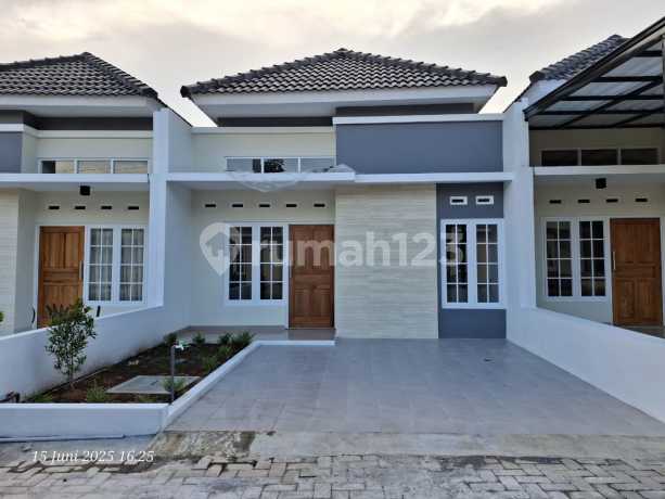 Ready-to-Occupy House SHM 1 Story Villa Dawung Residence Pudak Payung Banyumanik