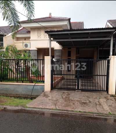 For Sale Ready-to-Live House in Aralia Cluster Harapan Indah Bekasi