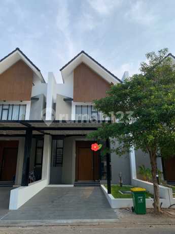 For Sale House in Jura Metland Menteng Cluster, East Jakarta
