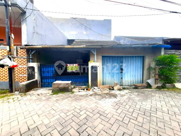 Rumah Tua. Taman Cibodas. 8X12. Jalan 2 Mobil Rumah Tua. Taman Cibodas. 8X12. Jalan 2 Mobil