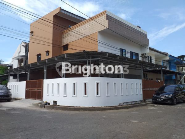 RUMAH 2 LANTAI POSISI HOOK KOMPLEK VILLA PASAR BARU SAWAH BESAR JAKARTA PUSAT