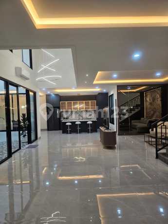 For Sale Nice American Classic House Ready to Live In 4 + 1 Bedroom Alam Sutera For Sale Nice American Classic House Ready to Live In 4 + 1 Bedroom Alam Sutera