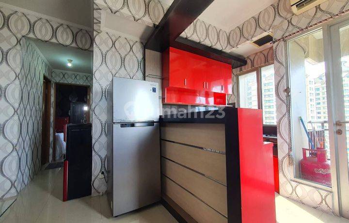 Apartemen 2 Kamar Tidur Furnished Unit Cantik Siap Huni