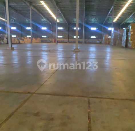 *Dijual / Disewakan*  Pabrik ex Tuperware di Jababeka V 