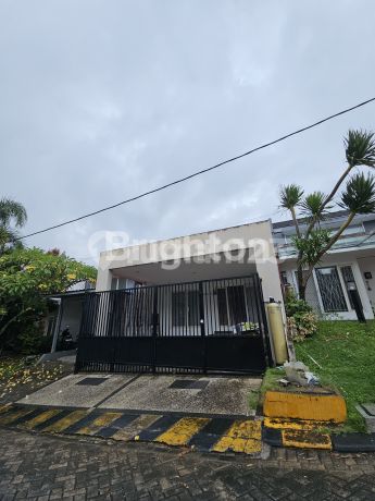 Citra Bukit Indah Waterfront House