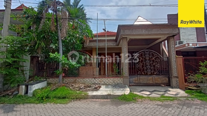 Dijual Rumah di Jl Manyar Tirtoyoso Utara Surabaya