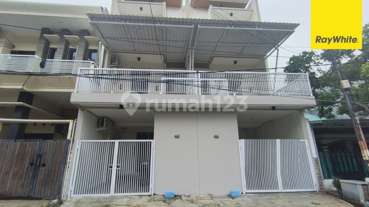 Dijual Rumah 2 lt di Wisma Permai Surabaya Dijual Rumah 2 lt di Wisma Permai Surabaya