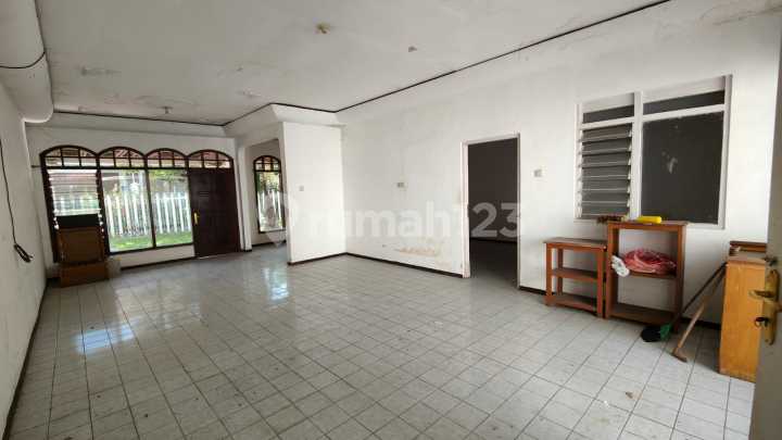 Old House for Sale, Land Calculation in Sidosermo Indah Surabaya