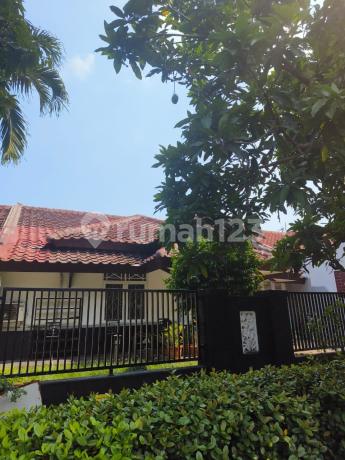 Good 1-Story Semi-Furnished House at Tropikana Residence