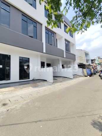 Di Jual Rumah Ready 3lt Siap Huni Strategis Kemayoran Di Jual Rumah Ready 3lt Siap Huni Strategis Kemayoran