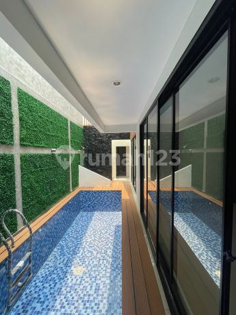 Rumah SHM Private Pool 4+1 Kamar Luas 285M Bintaro Sektor 9