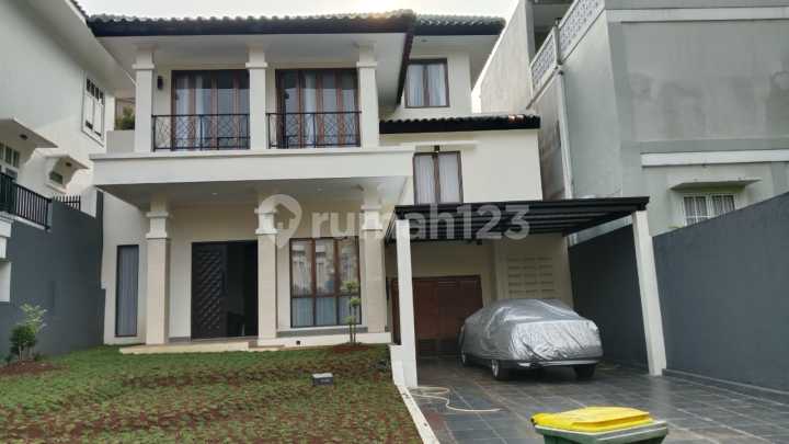 Rumah 3 Lantai SHM 3 Kamar Luas 350M Sentul City Bogor Rumah 3 Lantai SHM 3 Kamar Luas 350M Sentul City Bogor