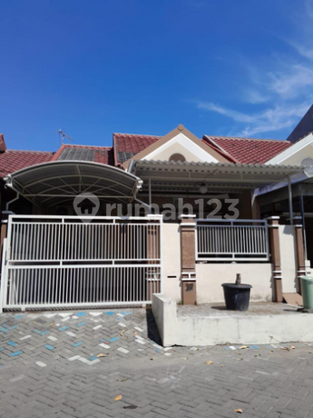 Rumah Cantik Siap Huni di Kawasan Tropodo, Sidoarjo