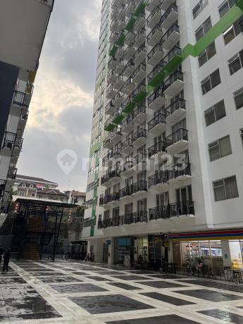 Jardin Apartment tower B lantai 2 Pemandangan Atrium Jardin Apartment tower B lantai 2 Pemandangan Atrium