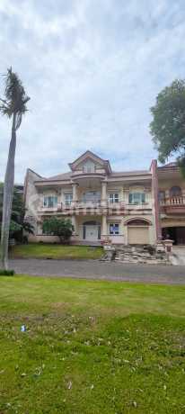 Rumah Laguna Regency Pakuwon City Surabaya Timur