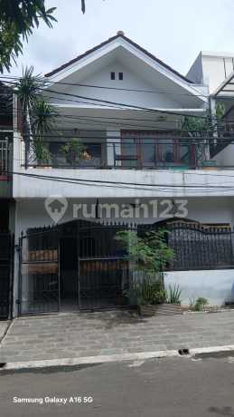Rumah Bagus di Komp Villa Japos, Jl Flamboyan Pondok Aren