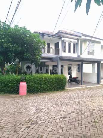 Dijual Rumah Hook 2 Lantai Cibubur Villa 2 